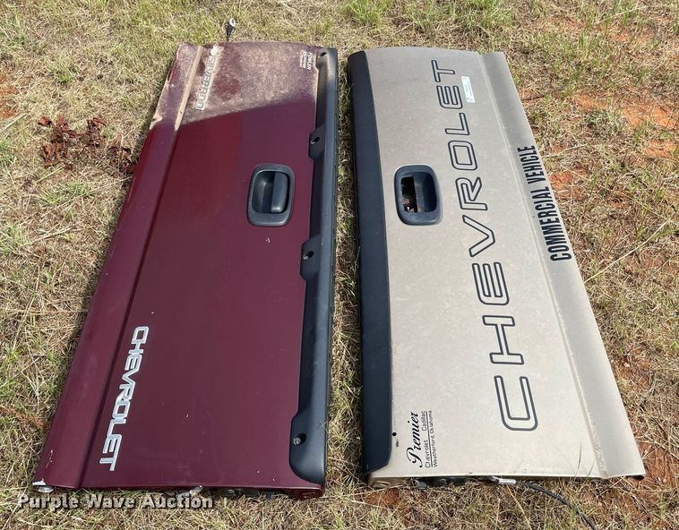 image for item NB9128 (2) Chevrolet tailgates