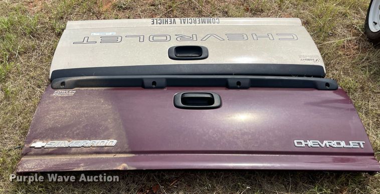 image for item NB9128 (2) Chevrolet tailgates