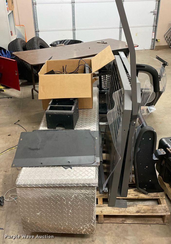 image for item NB9130 Automotive accessories