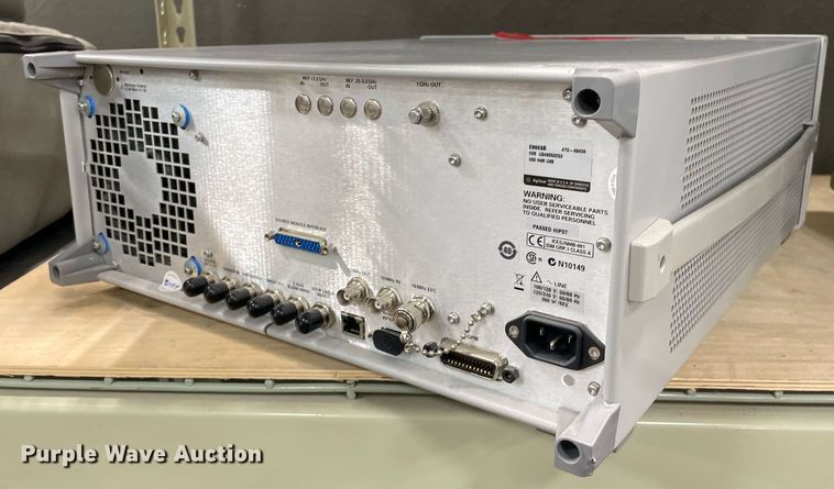 image for item NH9703 Agrilent Technologies E8663B  analog signal generator