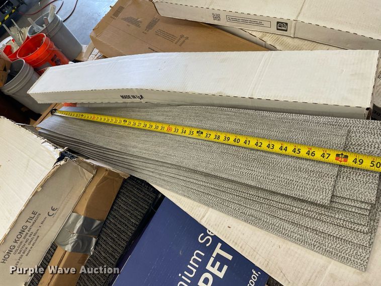 image for item NH9718 Pallet of carpet tiles