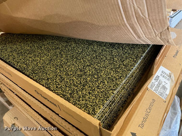 image for item NH9718 Pallet of carpet tiles