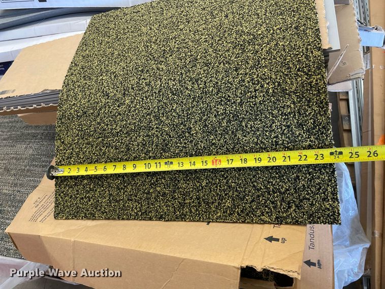 image for item NH9718 Pallet of carpet tiles