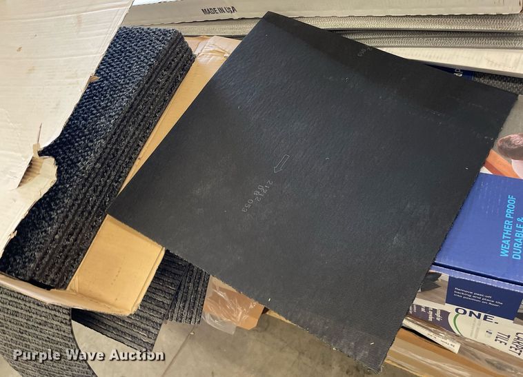 image for item NH9718 Pallet of carpet tiles