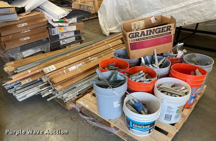 image for item NH9719 Shelving brackets and rails