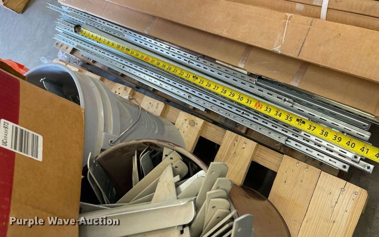 image for item NH9719 Shelving brackets and rails