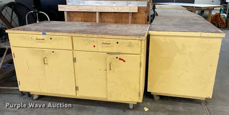 image for item NH9721 (4) cabinets