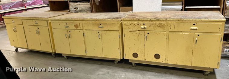 image for item NH9721 (4) cabinets