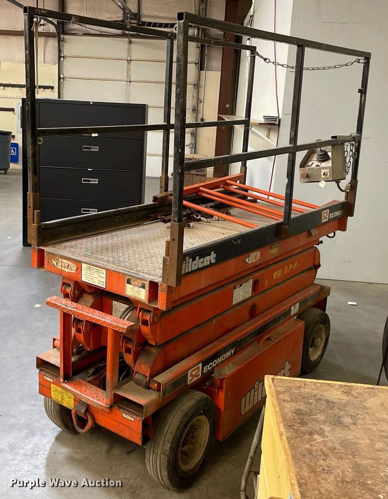 image for item NH9722 Economy SP-1630  scissor lift