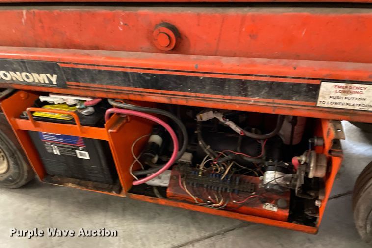 image for item NH9722 Economy SP-1630  scissor lift