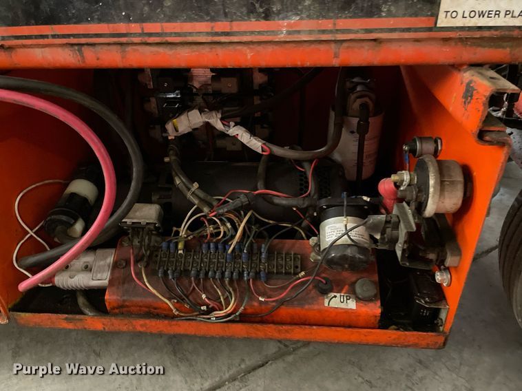 image for item NH9722 Economy SP-1630  scissor lift