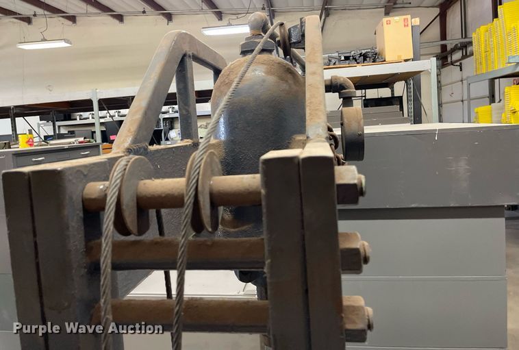 image for item NH9726 1943 KR Wilson 37F  hydraulic press