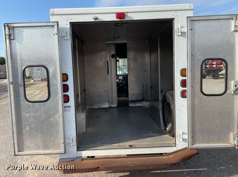 image for item NH9727 1994 UMC Aeromate  delivery van