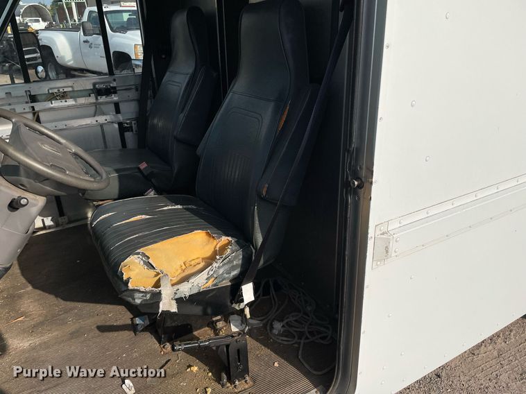 image for item NH9727 1994 UMC Aeromate  delivery van