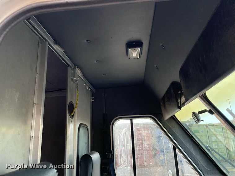 image for item NH9727 1994 UMC Aeromate  delivery van