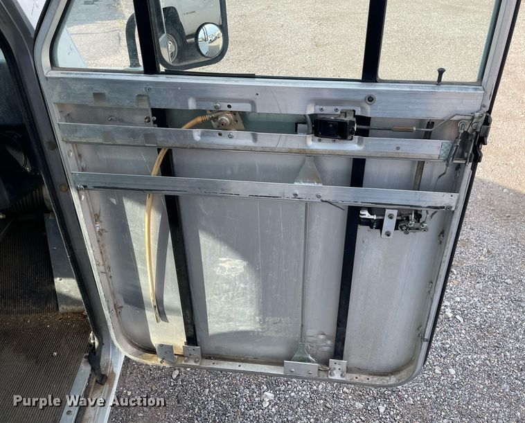 image for item NH9727 1994 UMC Aeromate  delivery van