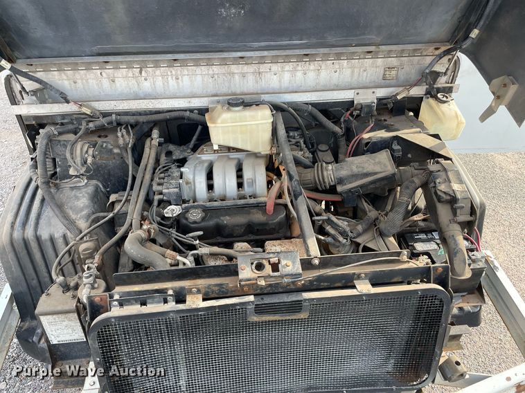 image for item NH9727 1994 UMC Aeromate  delivery van