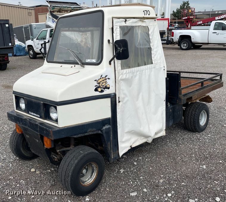 image for item NH9728 1989 Cushman  utility vehicle