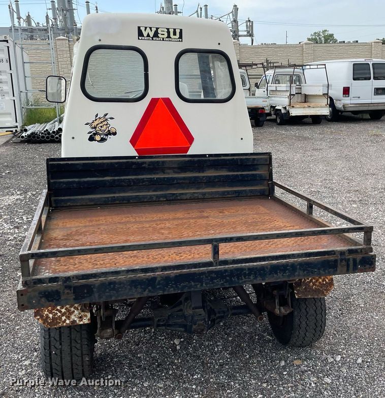 image for item NH9728 1989 Cushman  utility vehicle