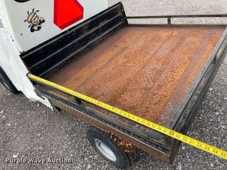 image for item NH9728 1989 Cushman  utility vehicle