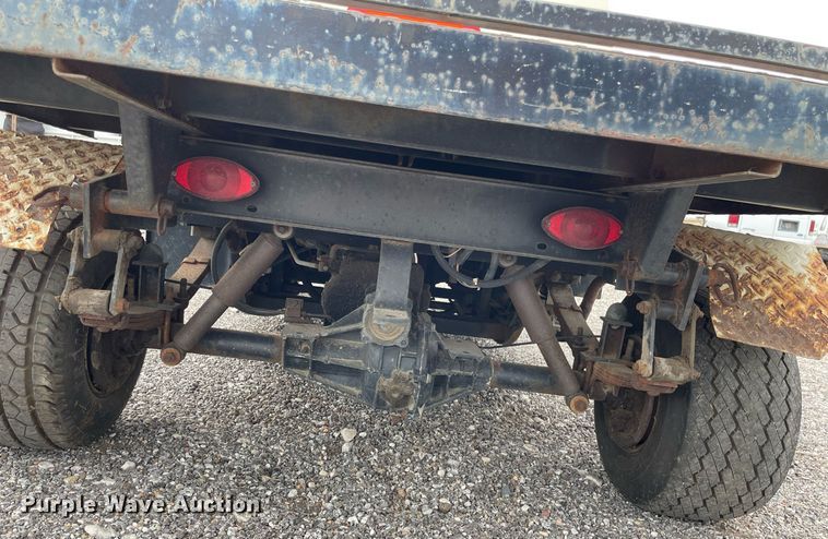 image for item NH9728 1989 Cushman  utility vehicle