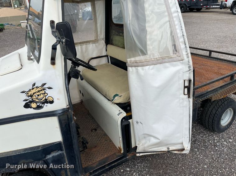 image for item NH9728 1989 Cushman  utility vehicle