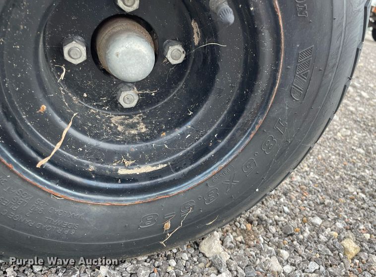 image for item NH9728 1989 Cushman  utility vehicle