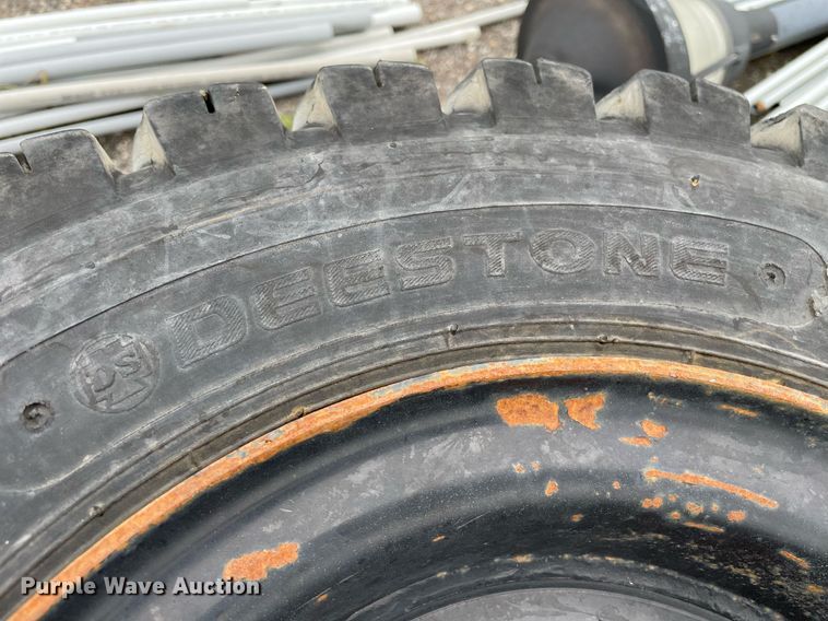 image for item NH9729 (5) tires and wheels