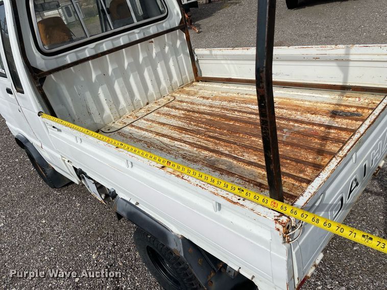 image for item NH9730 1992 Daihatsu S80LP-JTRK  mini truck