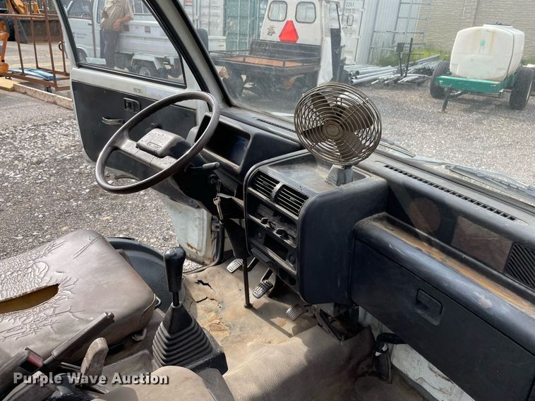 image for item NH9730 1992 Daihatsu S80LP-JTRK  mini truck