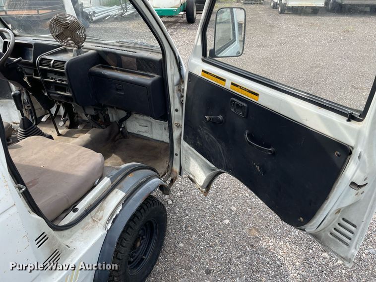 image for item NH9730 1992 Daihatsu S80LP-JTRK  mini truck