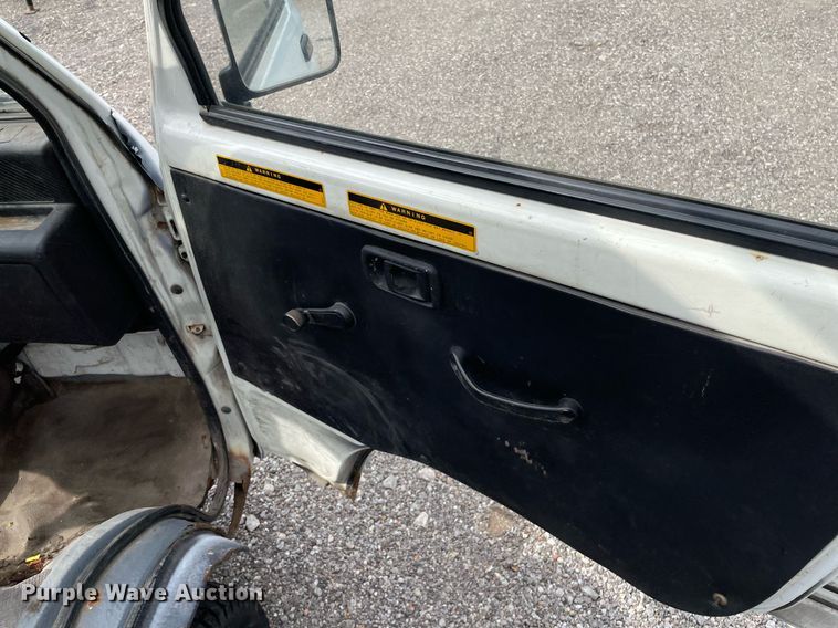 image for item NH9730 1992 Daihatsu S80LP-JTRK  mini truck