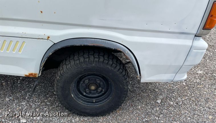 image for item NH9730 1992 Daihatsu S80LP-JTRK  mini truck