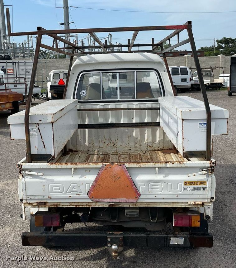 image for item NH9731 1994 Daihatsu S80LP-JTRK  mini truck