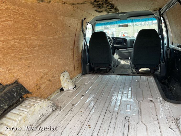 image for item NH9732 1996 Ford Econoline 150  van