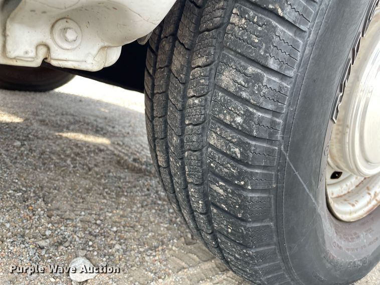 image for item NH9732 1996 Ford Econoline 150  van