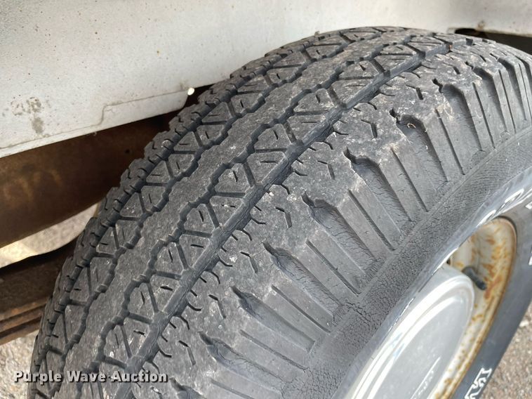 image for item NH9732 1996 Ford Econoline 150  van