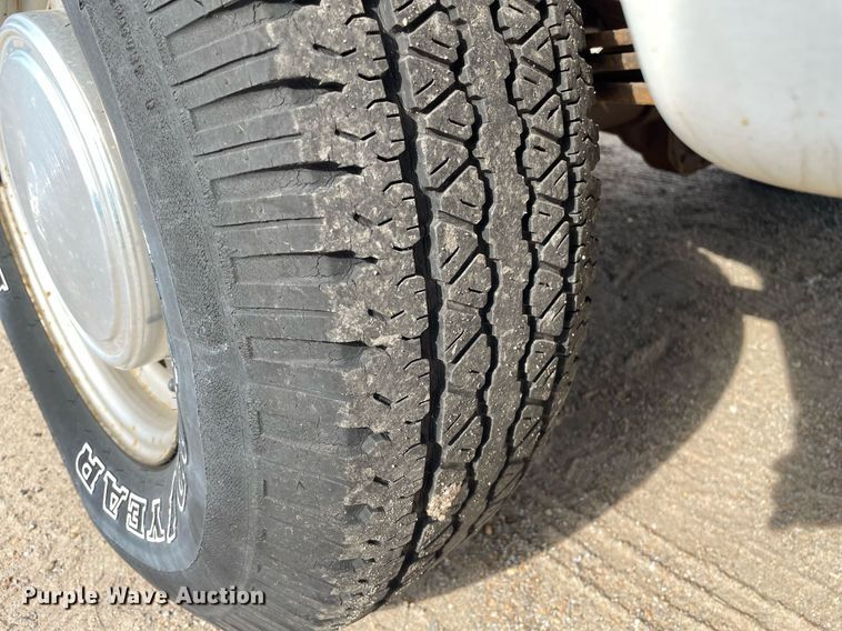 image for item NH9732 1996 Ford Econoline 150  van