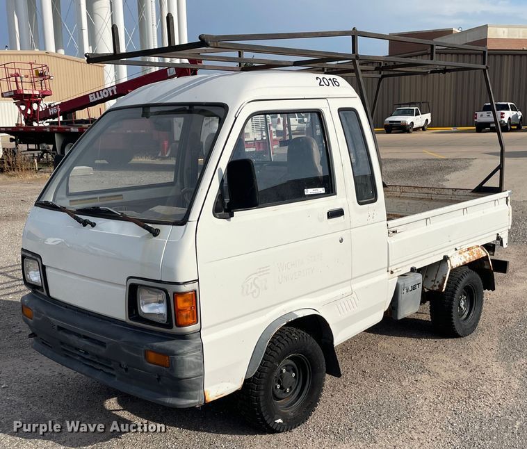 image for item NH9733 1993 Daihatsu JumboCB  mini truck