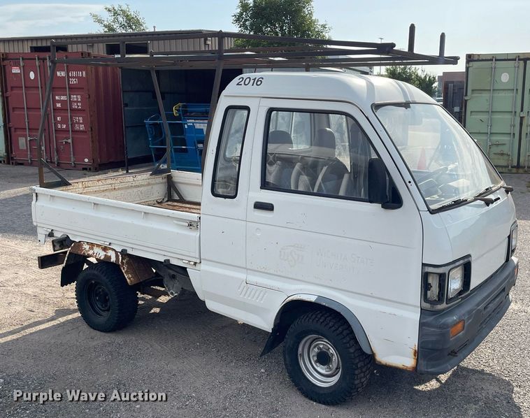 image for item NH9733 1993 Daihatsu JumboCB  mini truck