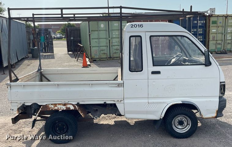 image for item NH9733 1993 Daihatsu JumboCB  mini truck