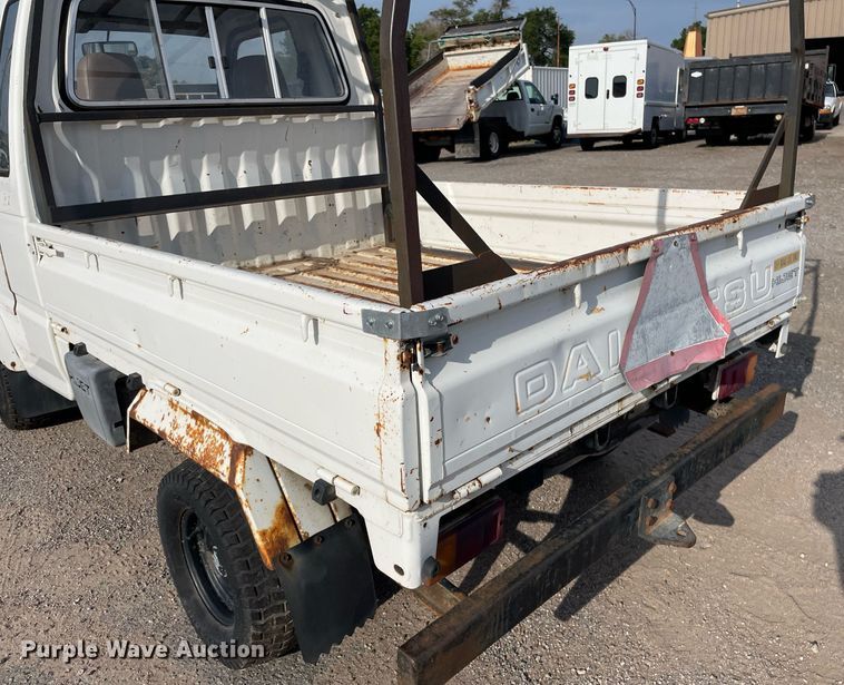 image for item NH9733 1993 Daihatsu JumboCB  mini truck