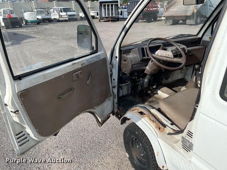 image for item NH9733 1993 Daihatsu JumboCB  mini truck