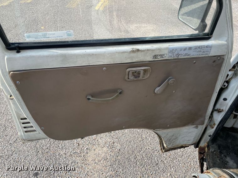 image for item NH9733 1993 Daihatsu JumboCB  mini truck