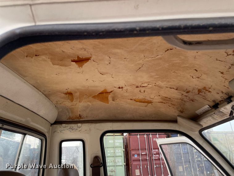 image for item NH9733 1993 Daihatsu JumboCB  mini truck