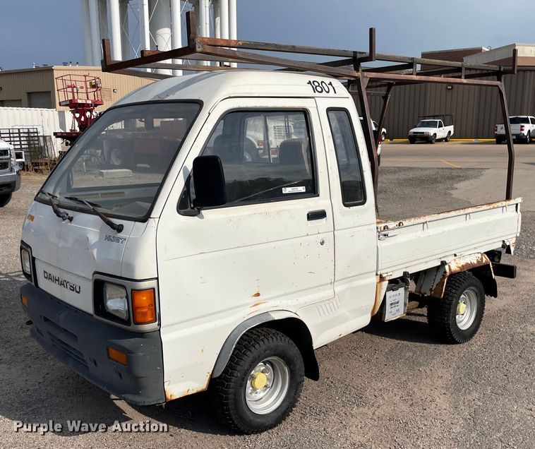 image for item NH9734 1993 Daihatsu JumboCB  mini truck