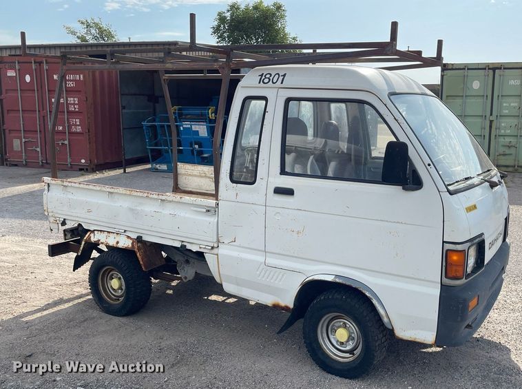 image for item NH9734 1993 Daihatsu JumboCB  mini truck