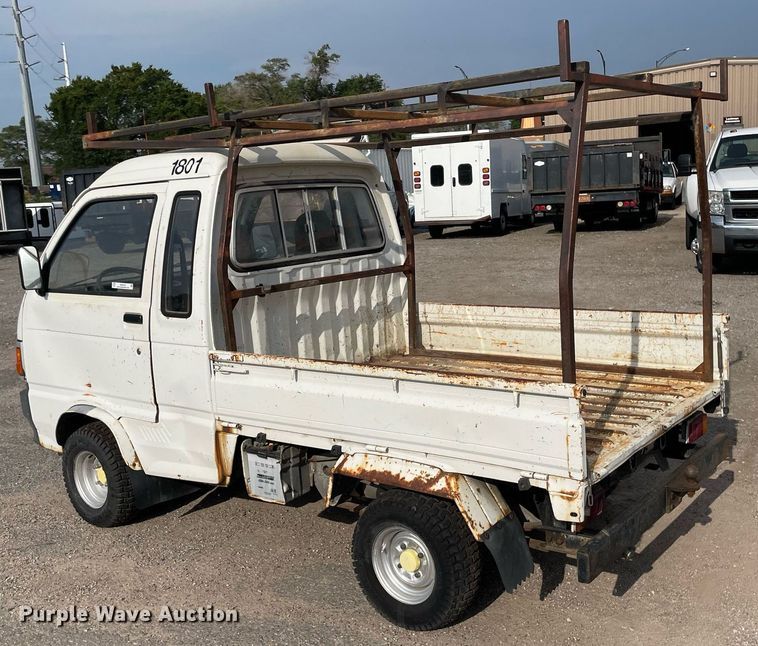 image for item NH9734 1993 Daihatsu JumboCB  mini truck