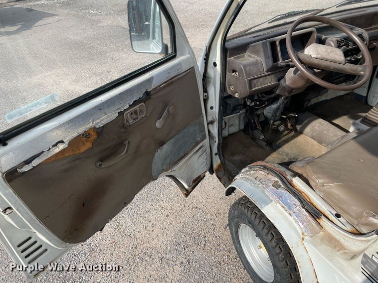 image for item NH9734 1993 Daihatsu JumboCB  mini truck