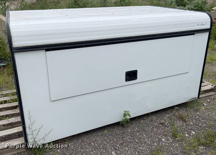 image for item NH9735 Unicover Pro Series  pickup truck topper